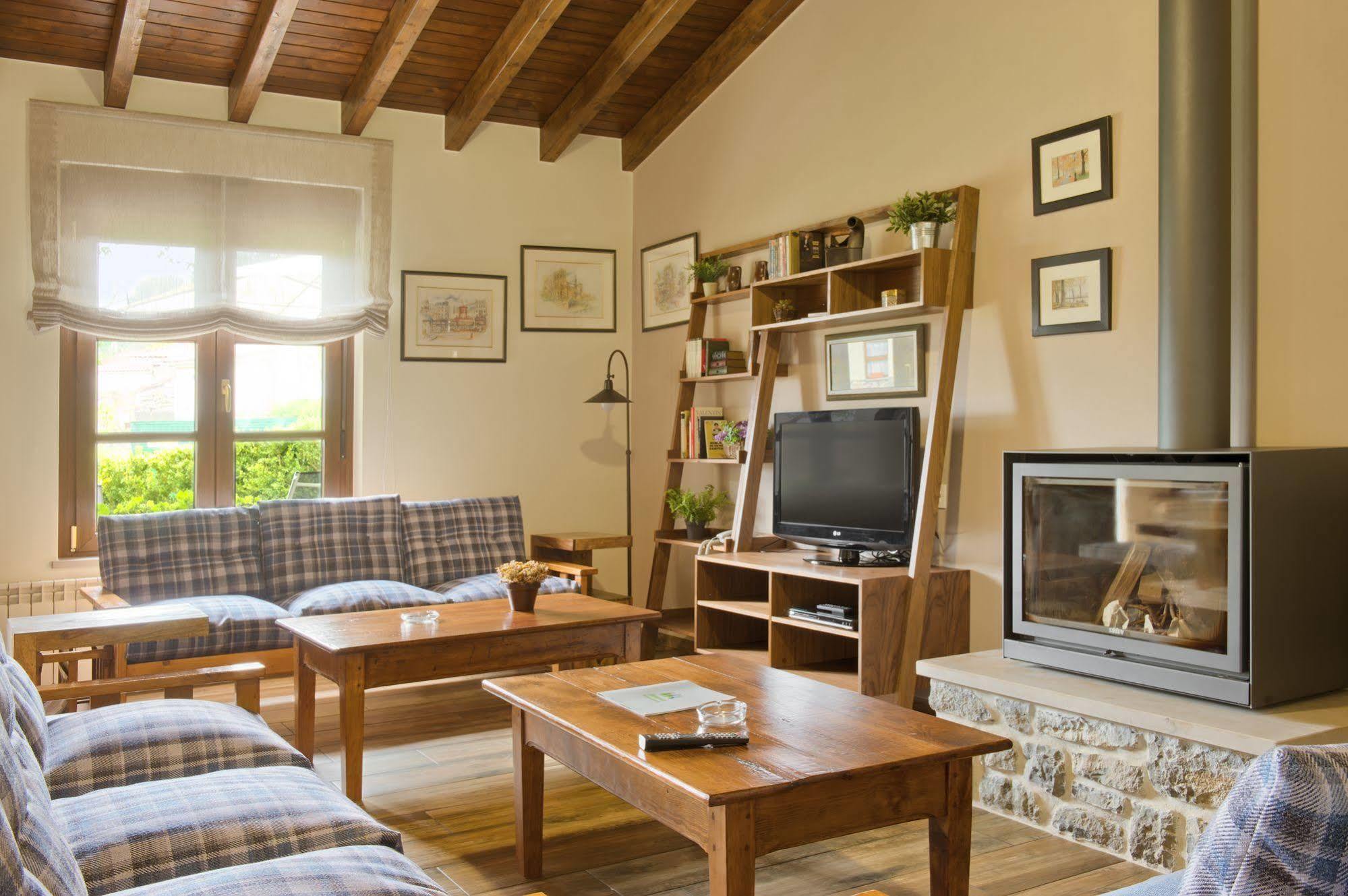 Casas Rurales El Llugarón Miravalles Exterior foto